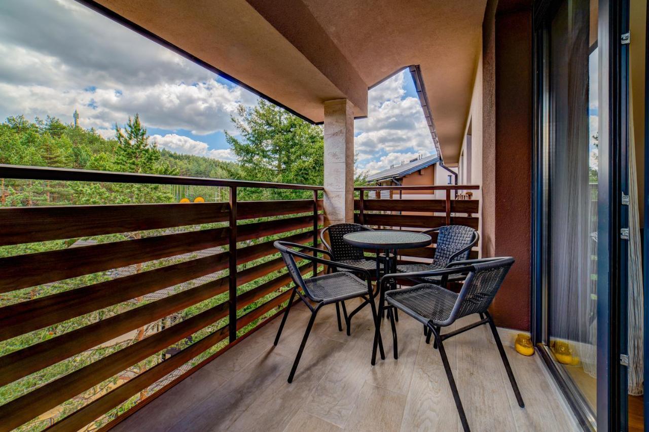 Apartment Pekovic, Pine Trees View With Big Balcony In The Center Of Zlatibor!