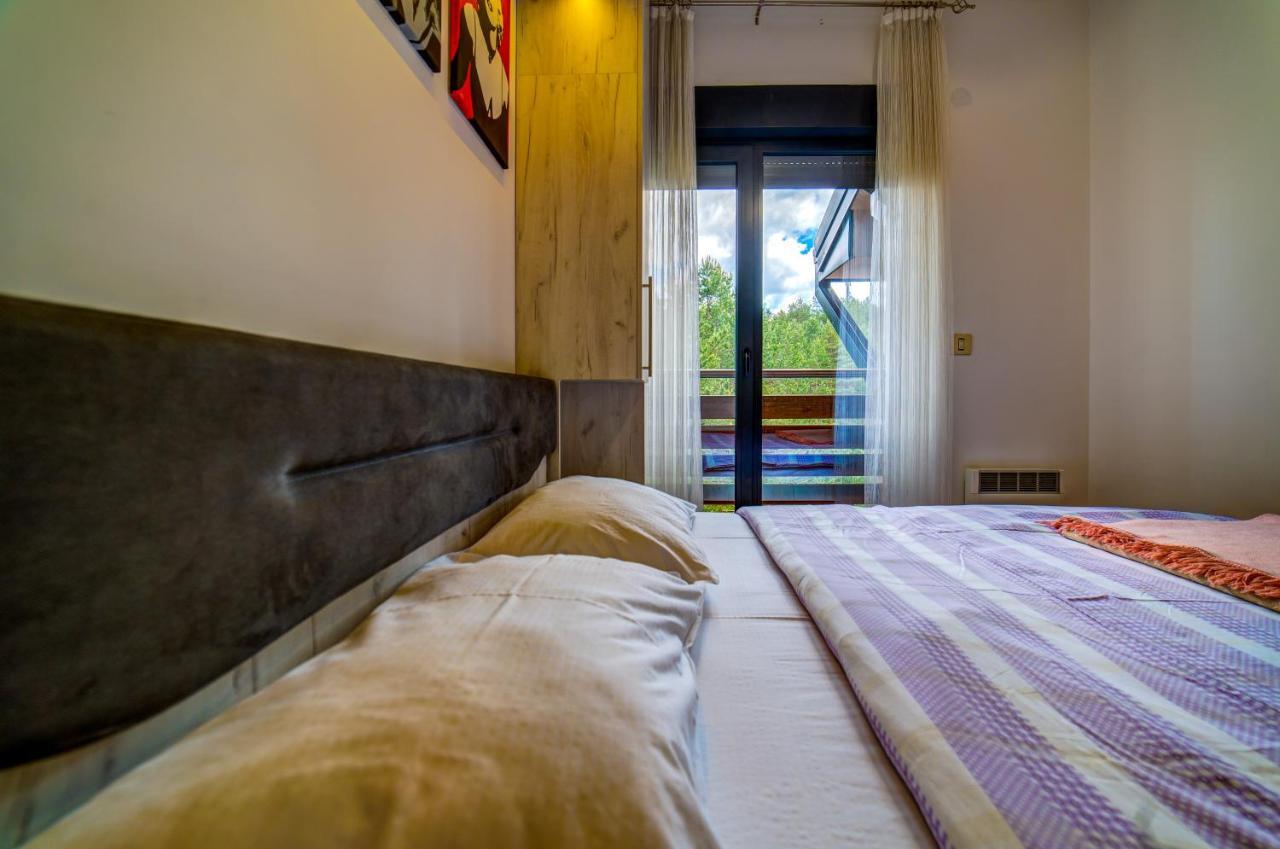 Apartment Pekovic, Pine Trees View With Big Balcony In The Center Of Zlatibor! *